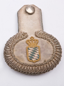 Epaulette
