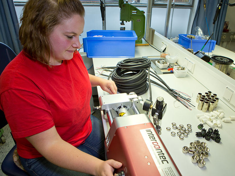 Franz Raab Cable cable assembly manufacturing spiral cables